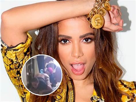 tatuagem anus anitta|Anitta faz revelação sobre tatuagem íntima: “Para ...